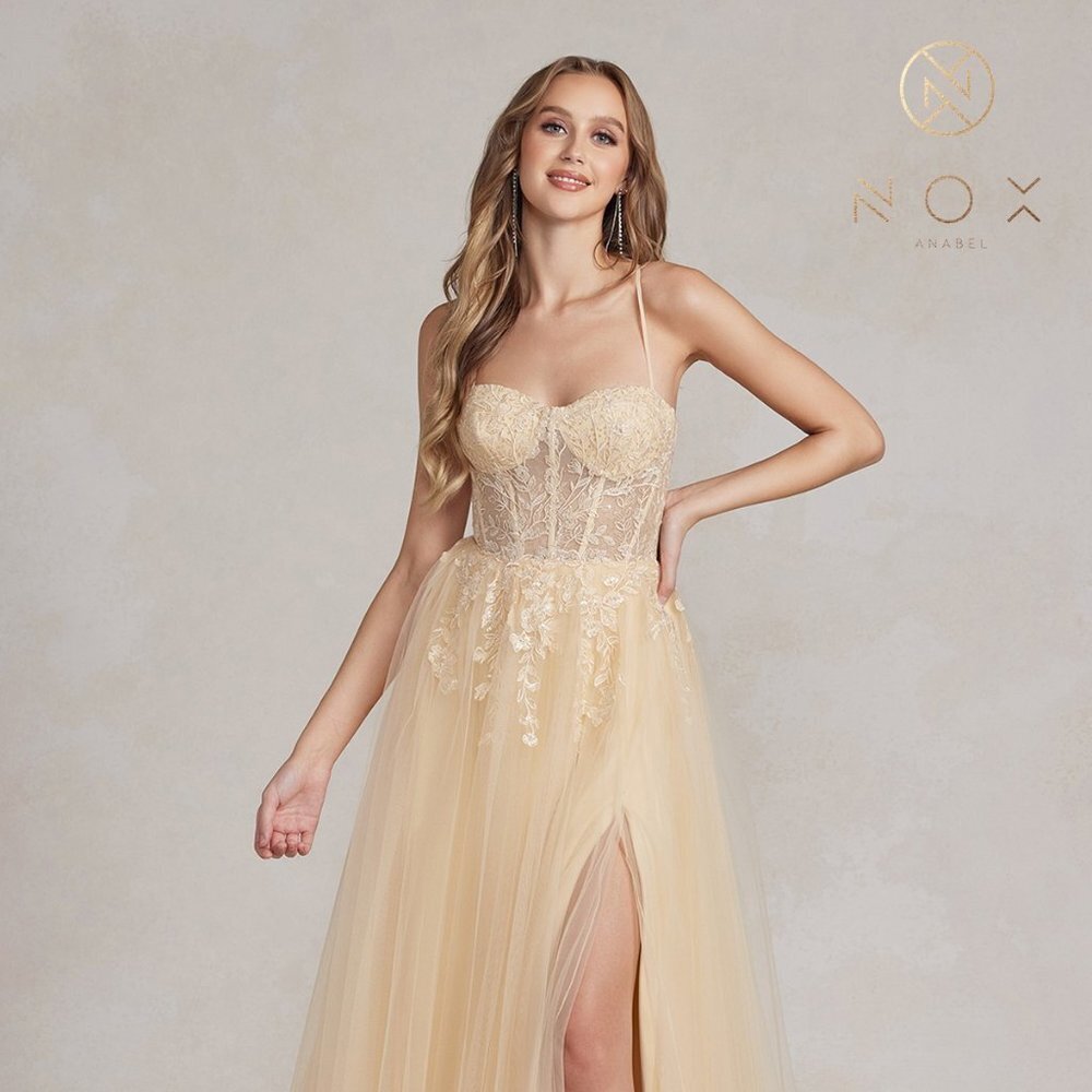 New Floor Length Dress With Elegant Slit On The Skirt & Floral Patterns Nx J1089